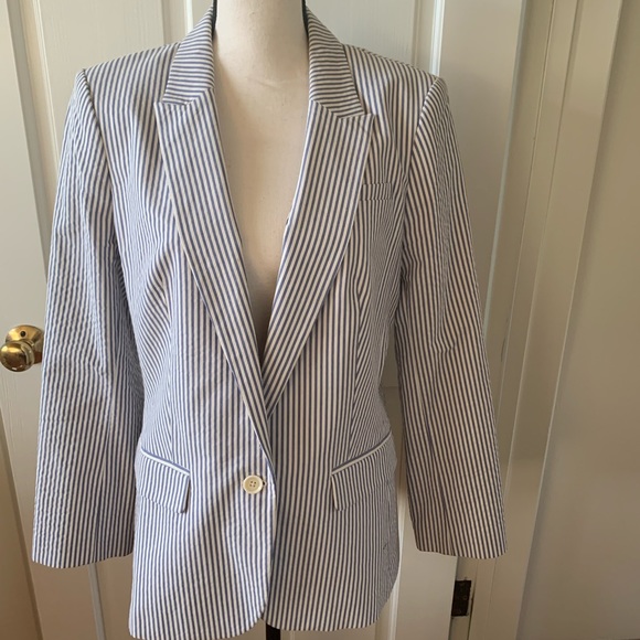 Banana Republic Jackets & Blazers - NWOT Banana Republic Classic Striped Blazer - 14